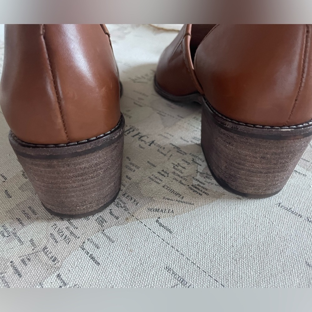 Madewell Brady Low Cut Leather Bootie Size 10 English Saddle - Picture 9 of 14